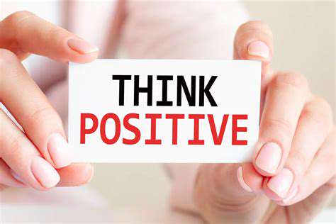 InteractiveDecorThatEncouragesEngagement:BeyondtheSilentDisplay