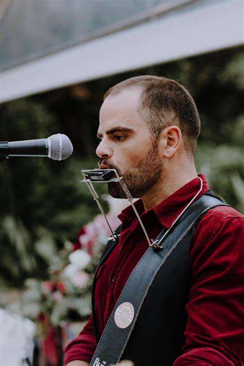 Expert Wedding Music Tips for Creating the Perfect Mood