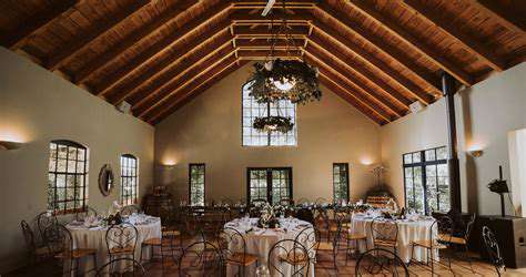DesigninganExquisiteMenuandBarExperience:CateringtoEveryTaste
