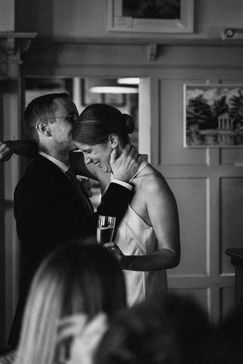 Expert Guide to Selecting Wedding Photography Styles
